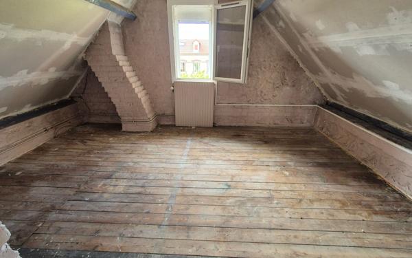 Maison à vendre    8 pièces • 150 m2 Oissel