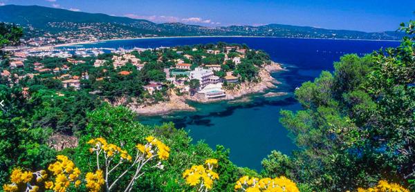 À acheter à Cavalaire-Sur-Mer : appartement avec balcon Cavalaire-sur-Mer (83240)