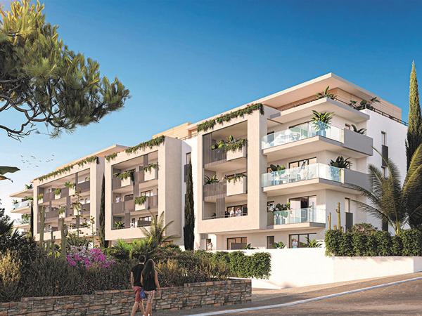 À acheter à Cavalaire-Sur-Mer : appartement avec balcon Cavalaire-sur-Mer (83240)