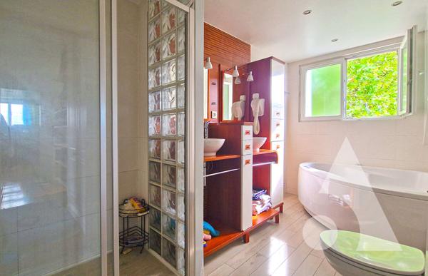 Maison 9 pièces 192 m2