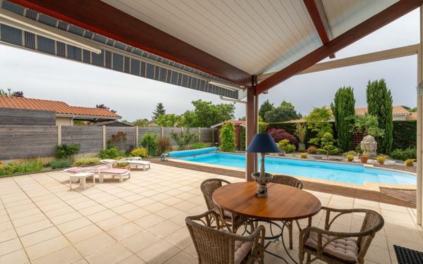 Maison à vendre    4 pièces •  Biscarrosse