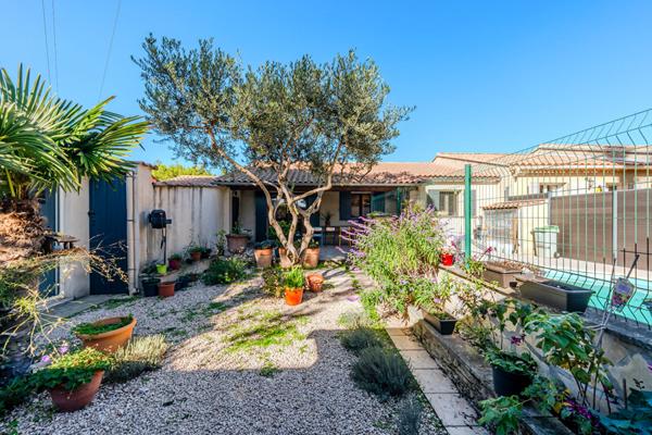 Maison à vendre à Carpentras - 5 pièces avec piscine