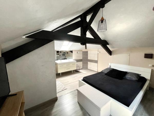 Maison
                                                                                                                                                                                                                                                                                                                        6 pièce(s)                                                                                                                                                                                                          4 chambre(s)                                                                                                                                                                                                          101  m²
