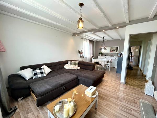 Maison
                                                                                                                                                                                                                                                                                                                        6 pièce(s)                                                                                                                                                                                                          4 chambre(s)                                                                                                                                                                                                          101  m²
