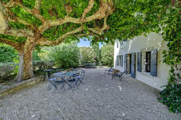 Vente Maison de luxe Saint-Rémy-de-Provence 7 Pièces 235 m²