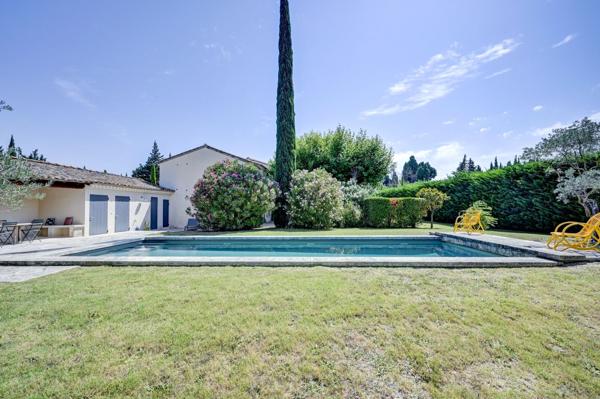 Vente Maison de luxe Saint-Rémy-de-Provence 7 Pièces 235 m²