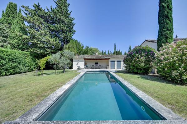 Vente Maison de luxe Saint-Rémy-de-Provence 7 Pièces 235 m²