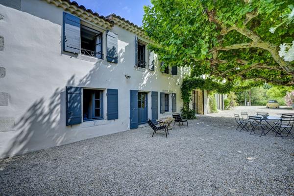 Vente Maison de luxe Saint-Rémy-de-Provence 7 Pièces 235 m²