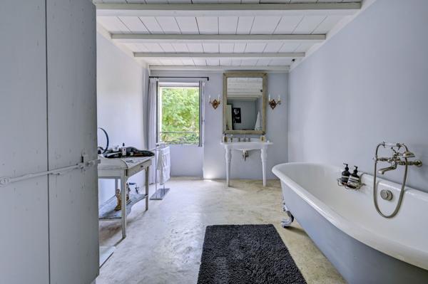 Vente Maison de luxe Saint-Rémy-de-Provence 7 Pièces 235 m²