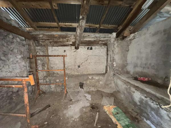 Maison de village à rénover + grange – La Faurie (05)