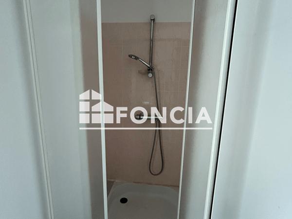 Location Maison 3 pièces 47.53 m² - 3 PLACE DU SOUVENIR Ste Severe 16200