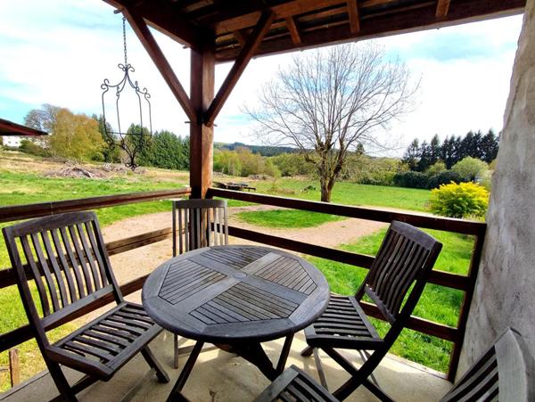 Ancien corps de ferme Montsauche Les Settons 2  pièces 45 m2