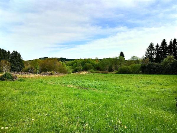 Ancien corps de ferme Montsauche Les Settons 2  pièces 45 m2