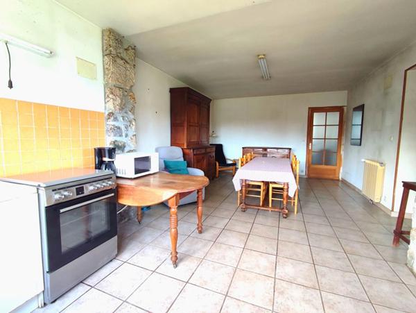 Ancien corps de ferme Montsauche Les Settons 2  pièces 45 m2