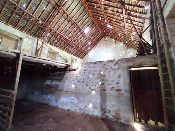 Ancien corps de ferme Montsauche Les Settons 2  pièces 45 m2
