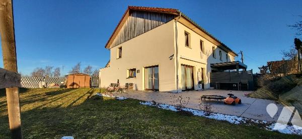 Maison Mitoyenne à Houtaud