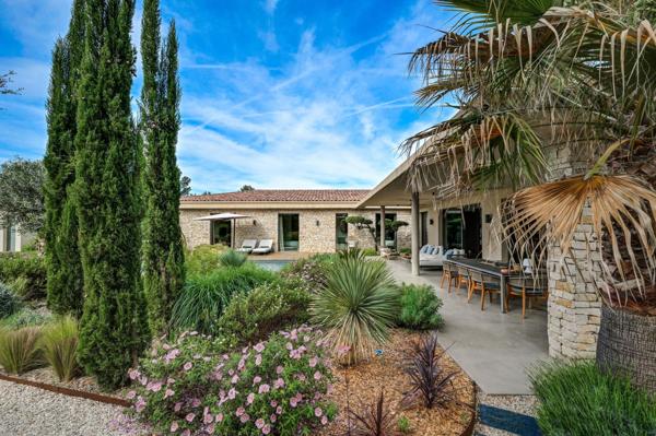 Vente Maison de luxe Aix-en-Provence 6 Pièces 225 m²