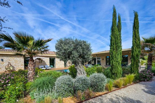Vente Maison de luxe Aix-en-Provence 6 Pièces 225 m²
