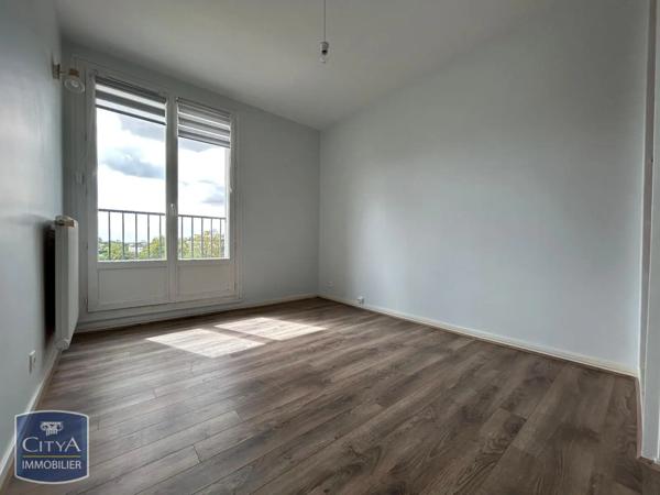 Appartement à louer 3 pièces 59.25m² Rambouillet (78120)