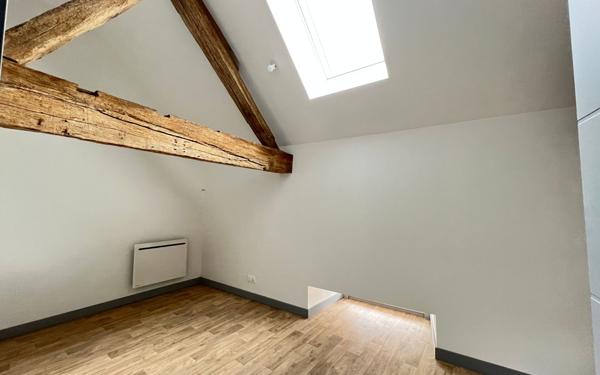 Appartement à louer    4 pièces • 103,91 m2 Laon