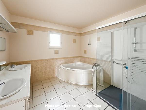Maison de plain-pied aux normes PMR proche commerces à Challans