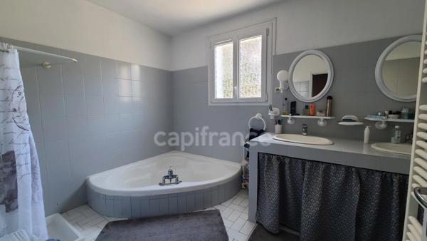 Maison de charme 3 chambres de 160 m² et Sous-sol complet sur terrain 8500m2