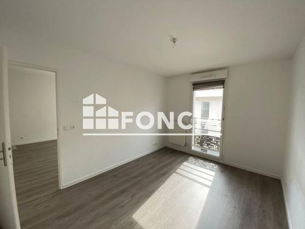 Location Appartement 2 pièces 42.1 m² - 4 RUE MAURICE LAINE Pomponne 77400