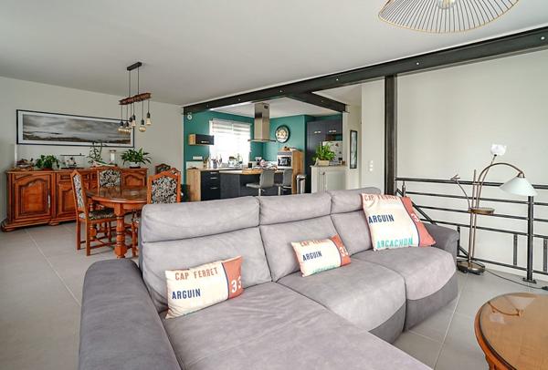 Maison de 161m2, 7 pièces, garage, piscine parcelle 980m2