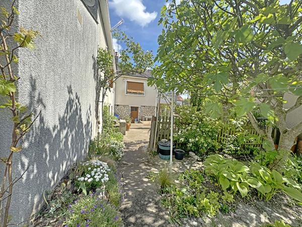 Maison Saint Jean De La Ruelle 5 pièce(s) 131 m2