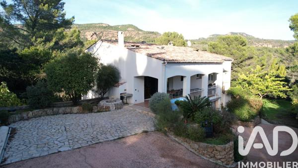 Maison à vendre 8 pièces 264 m² Roquebrune-sur-Argens