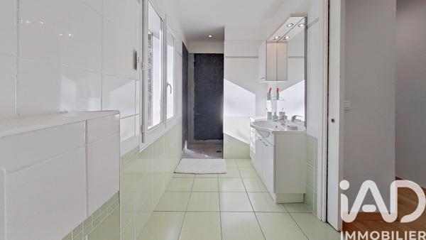 Maison à vendre 8 pièces 264 m² Roquebrune-sur-Argens