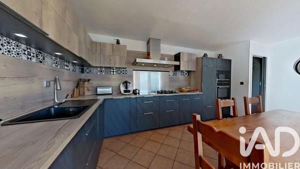 Maison à vendre 8 pièces 264 m² Roquebrune-sur-Argens