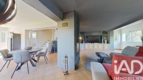Maison à vendre 8 pièces 264 m² Roquebrune-sur-Argens