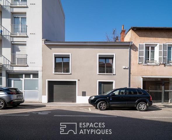 Maison élégante rénovée avec sa terrasse au calme