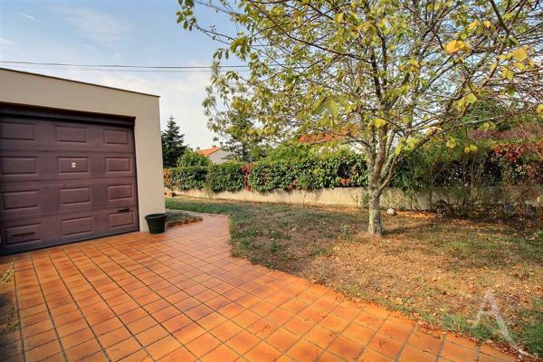 Maison de 112 m² avec jardin, garage et dépendance Quartier Saint-Bris