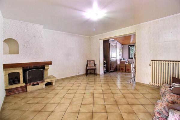 Maison de 112 m² avec jardin, garage et dépendance Quartier Saint-Bris