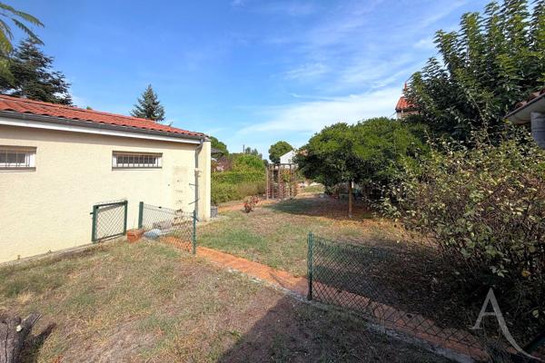 Maison de 112 m² avec jardin, garage et dépendance Quartier Saint-Bris