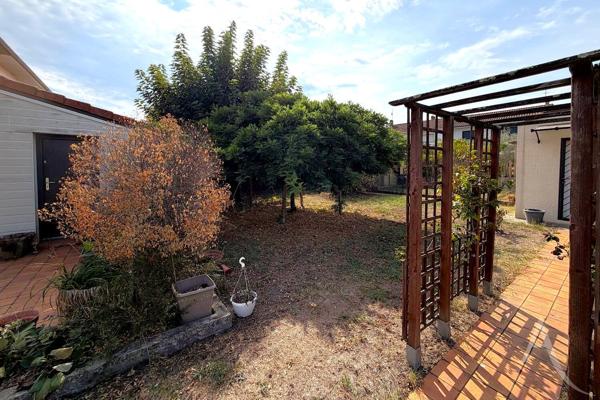 Maison de 112 m² avec jardin, garage et dépendance Quartier Saint-Bris