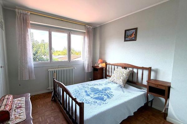 Maison de 112 m² avec jardin, garage et dépendance Quartier Saint-Bris