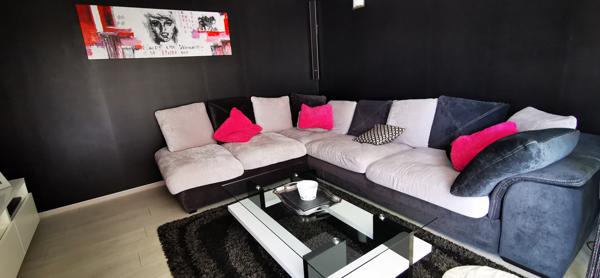 maison plain pied 4 chambres et bureau avec piscine et double garage sur terrain de 1469m2