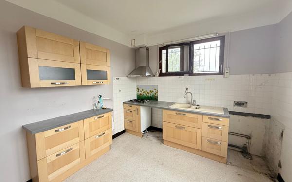 Maison à vendre    4 pièces •  Les Vans