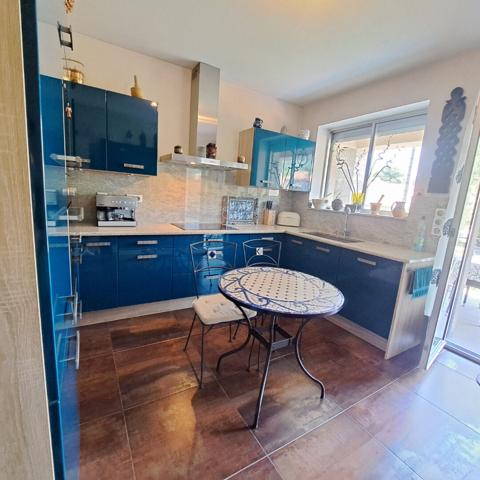 A VENDRE MAISON 4 CHAMBRES / JARDIN 1000 M² / 2 GARAGES