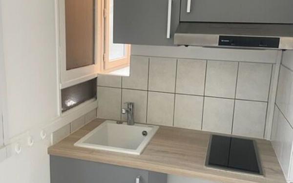 Appartement à louer    1 pièce • 19,96 m2 Fontenay-aux-Roses