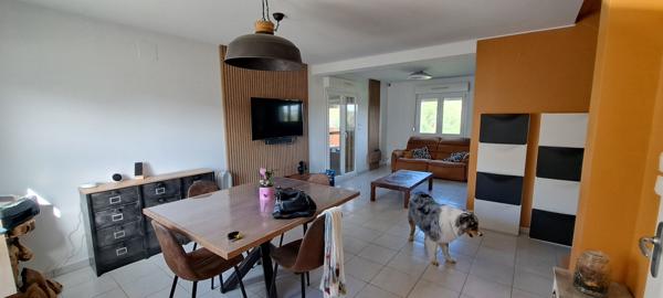 KANFEN - MAISON DE VILLE F5 - CUISINE EQUIPEE - TERRASSE et JARDIN de 2.23 ares