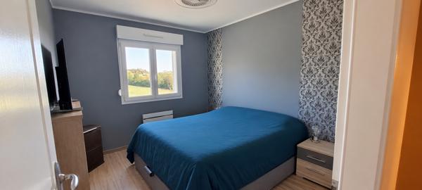 KANFEN - MAISON DE VILLE F5 - CUISINE EQUIPEE - TERRASSE et JARDIN de 2.23 ares