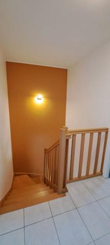 KANFEN - MAISON DE VILLE F5 - CUISINE EQUIPEE - TERRASSE et JARDIN de 2.23 ares