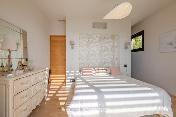 Villa d’architecte avec piscine et vue panoramique
