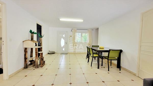 A vendre à Opio , une Villa 8 pièces 270 m2 /piscine