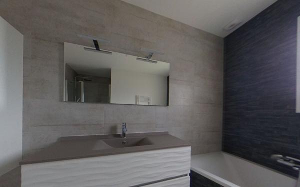 Maison à louer    4 pièces •  Montbartier