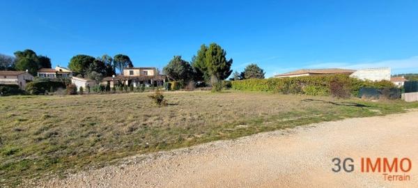 Vente / Terrain constructible à Brue-Auriac (83119)